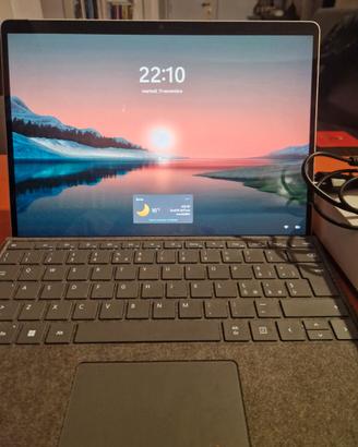 Surface Pro 8 ram 8 gb ssd 1 terabyte + accessori