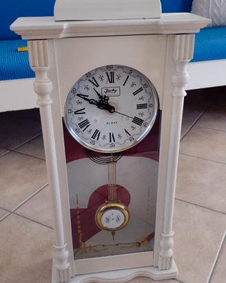 Orologio da parete a pendolo
