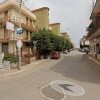 Locale Commerciale con spazio esterno