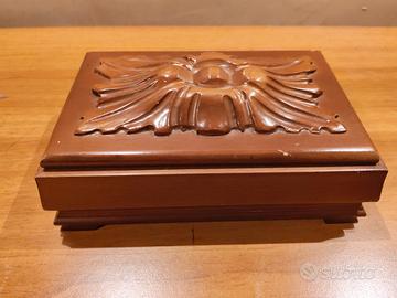 Straordinario cofanetto carillon della Terra Santa