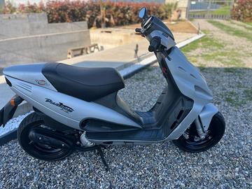 Malaguti Phantom F12 a liquido