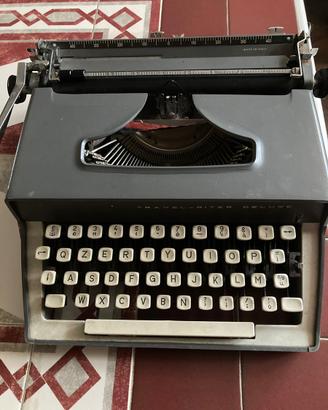 Macchina da scrivere vintage Remington Travel