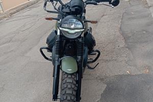 Moto Guzzi V7 Stone 850