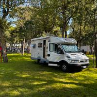 Camper Semintegrale CI su Iveco Daily con Clima