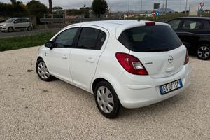 Opel Corsa 1.2 5 porte Club