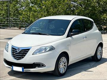 Lancia Ypsilon perfetta
