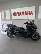 Yamaha TMAX 560 tech max dark magma