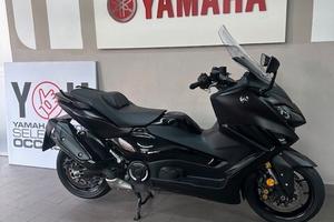 Yamaha TMAX 560 tech max dark magma
