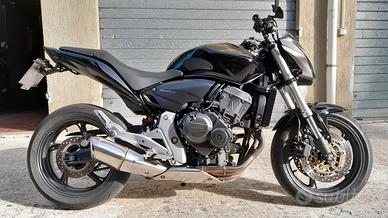 Honda Hornet 600 (2011) nera
