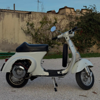 Vespa d'epoca del 1975