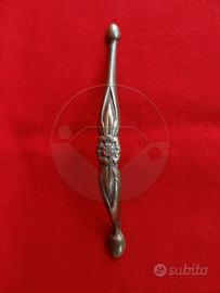 Maniglie per ante vintage in ottone