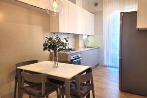 Appartamento arredato con balcone