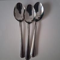 6  cucchiai a 2 euro  nuovi