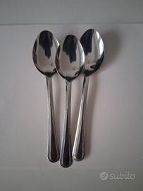 6  cucchiai a 2 euro  nuovi