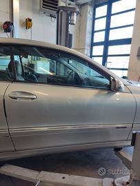 Porta anteriore dx MERCEDES-BENZ CLK 2003