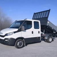 Iveco Daily 35C17 con ribaltabile trilaterale nuov