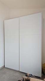 Armadio scorrevole due ante. Bianco, venature