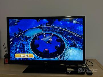 TV SABA 32” con Decoder UNITED