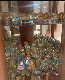 palline di vetro con la neve