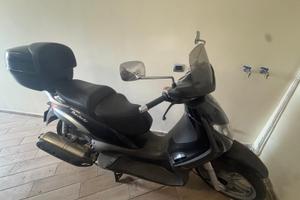 Piaggio beverly 400