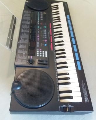 Organo Yamaha PSS-790