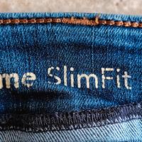 pantaloni jeans