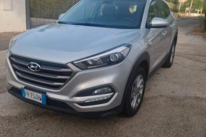 HYUNDI TUCSON 1.7 CRDI CONFORT