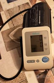 Misuratore pressione sanguigna