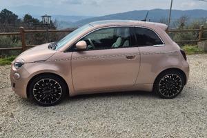 Fiat 500e La Prima 3+1