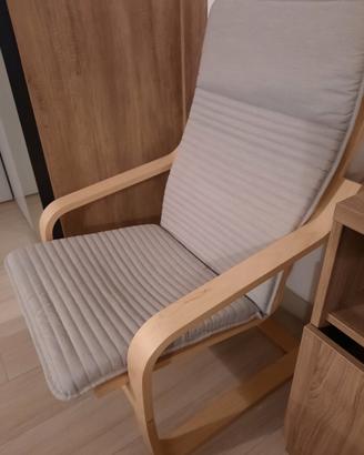 Poltrona e pouf Ikea