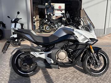 Cf Moto 650 MT 2023