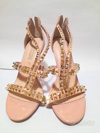 Sandali con tacco a spillo con chiusura lampo sul