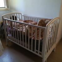 Lettino con materasso