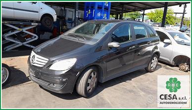 Ricambi Usati MERCEDES Classe B W245 2006