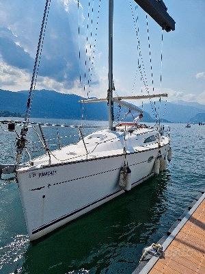SUN ODYSSEY 32 (JEANNEAU) — View photo 1