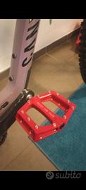 pedali MTB RFR race Flat rossi