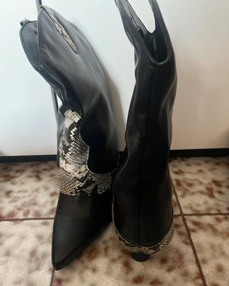 Stivali in pelle stile cowboy