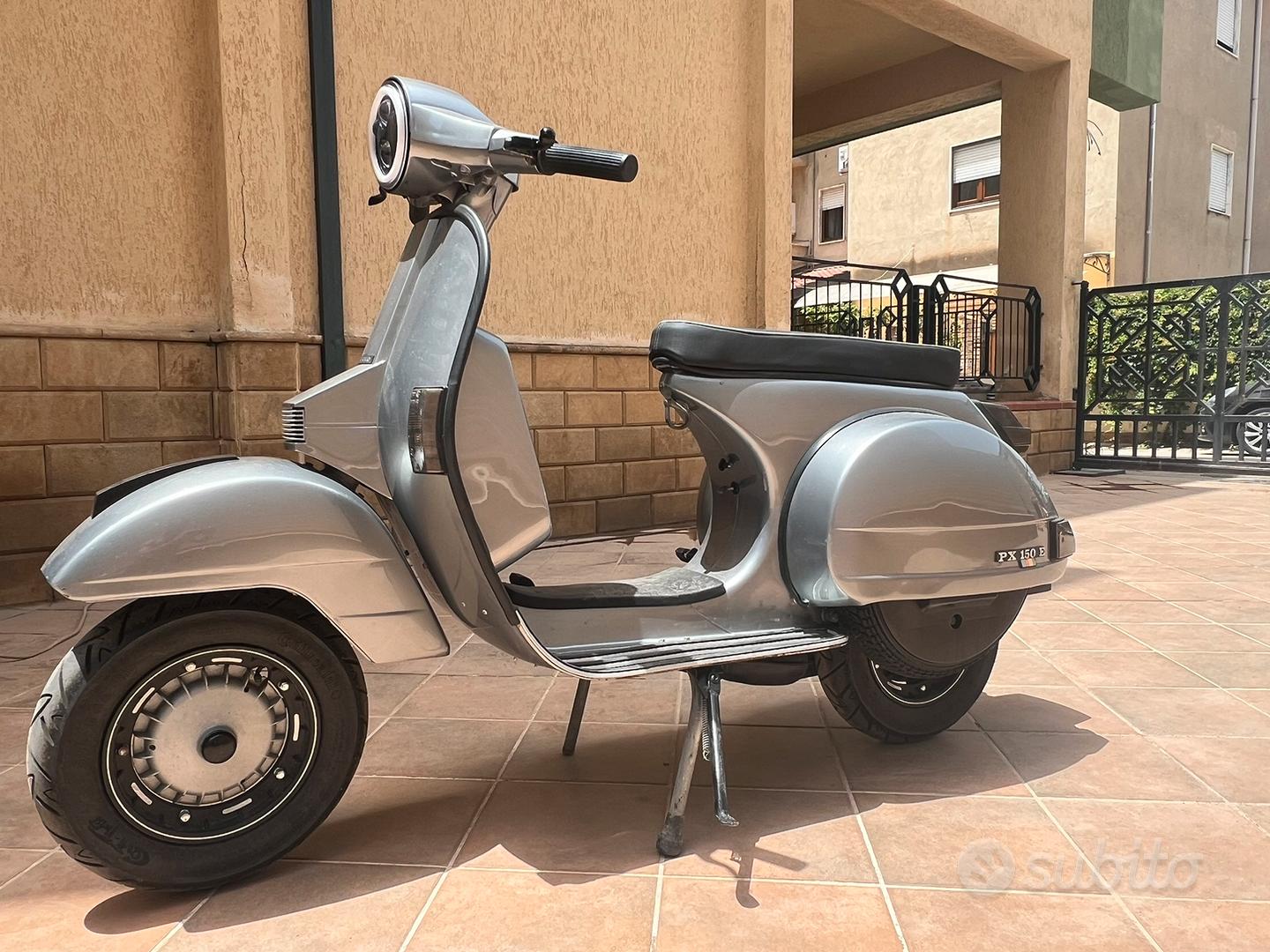 Vespa Px150 Px 150 Usato Vespa Px150 Arcobaleno Del 1985 Moto E