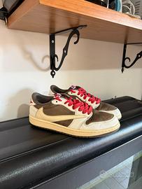 Scarpe Travis  scott jordan nike