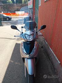 HONDA SH 300 ANNO 2007 EURO 1400.00