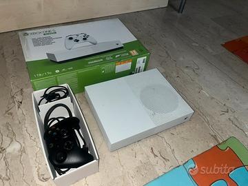 XBOX ONE S ALL DIGITAL 1TB+controller