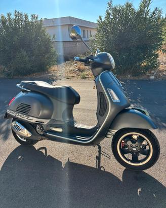 Vespa GTS 300 Super con ALBERO NUOVO + GOMME NUOVE