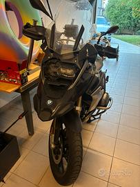 Bmw 1200 gs total black 2018