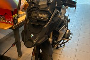 Bmw 1200 gs total black 2018
