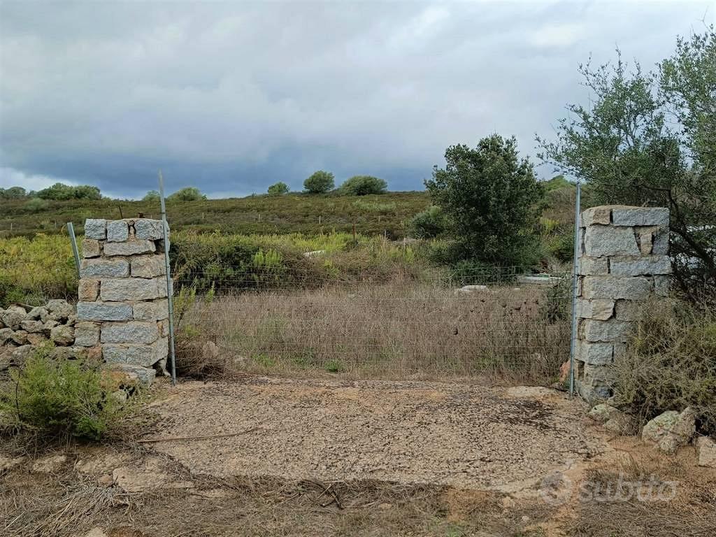 Terreno di 65000 m² a Telti - Vista 3