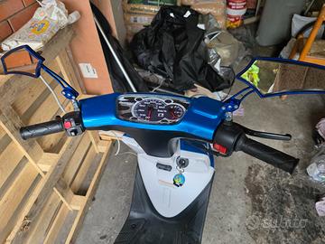 MBK Booster 50 - 2012