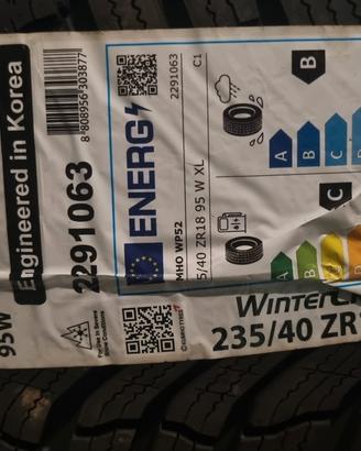 4 Gomme invernali KumhoWintercraft WP52 235/40ZR18