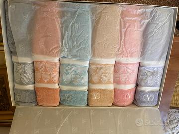Coordinato di asciugamani vintage Valentino