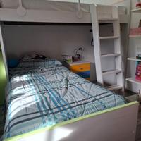 Cameretta 2 letti con ponte, comodi sponda e scale