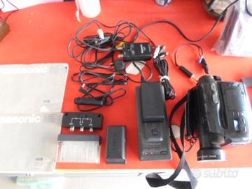 VINTAGE CINEPRESA VHS PANASONIC NV-S1E USATA TESTA